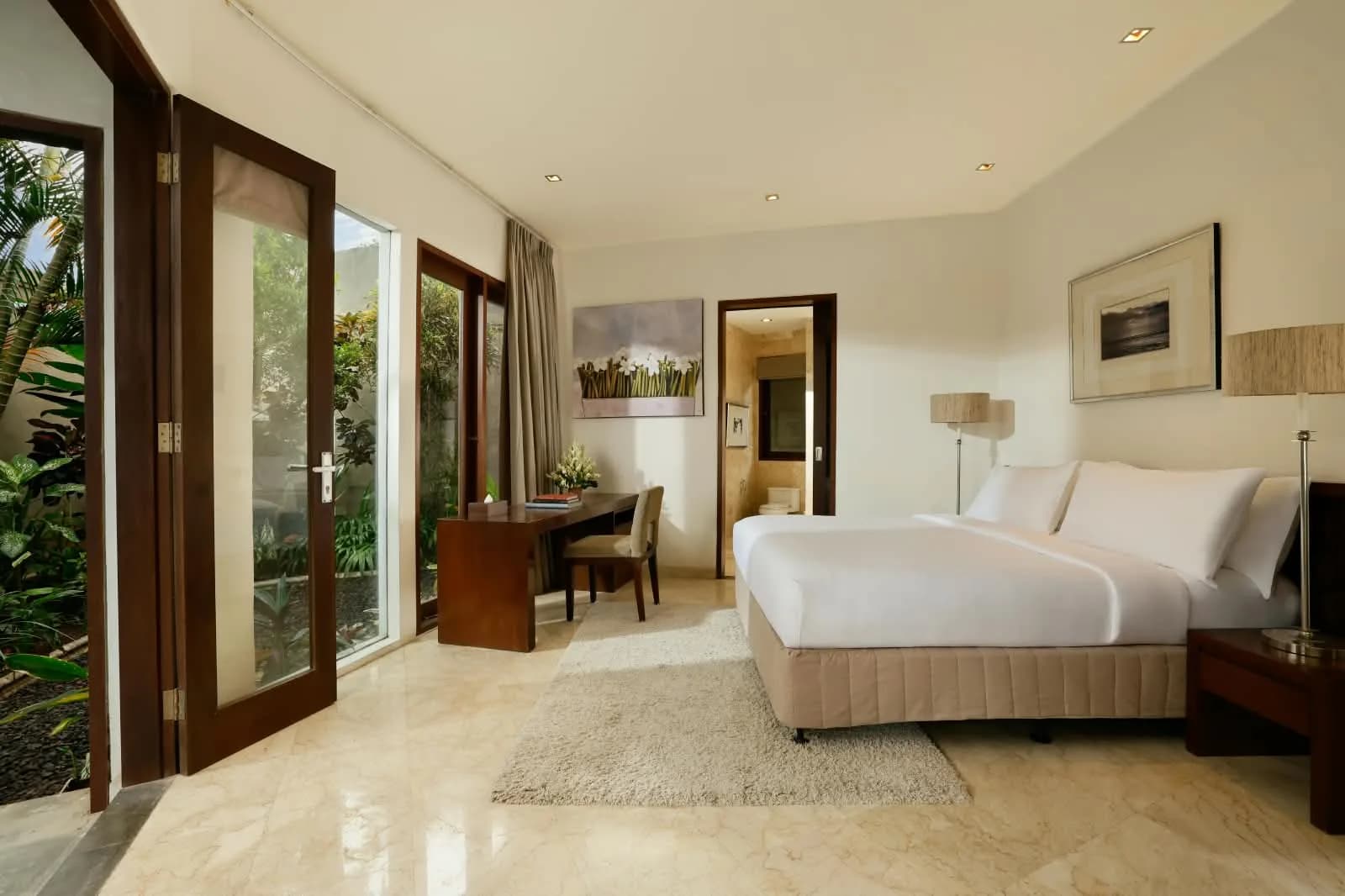Villa Oshra